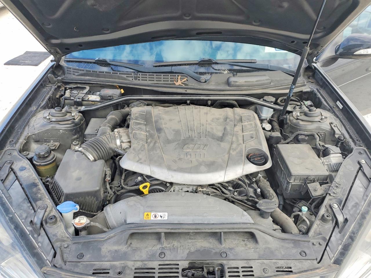 2014 HYUNDAI GENESIS