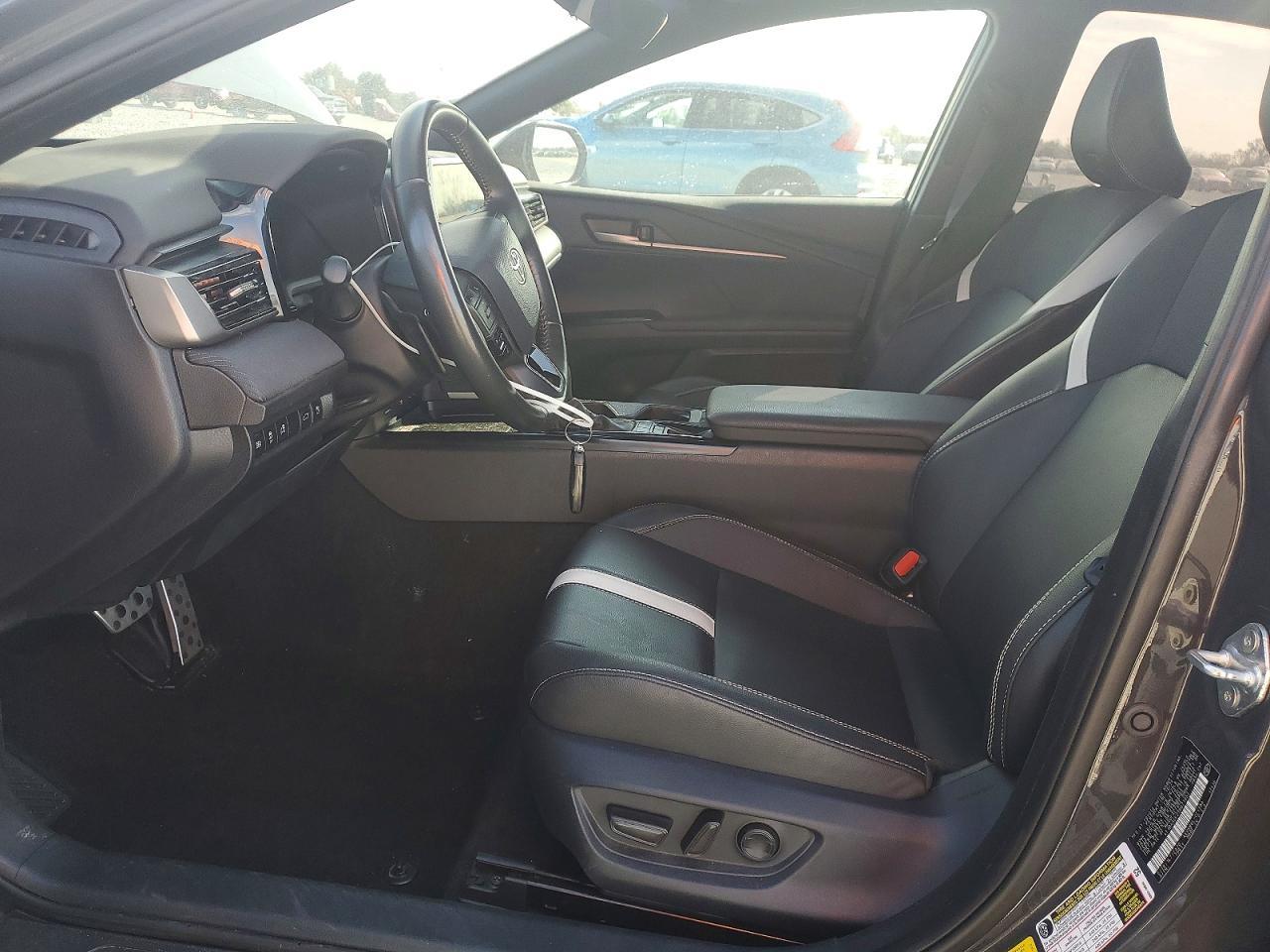 2025 TOYOTA CAMRY