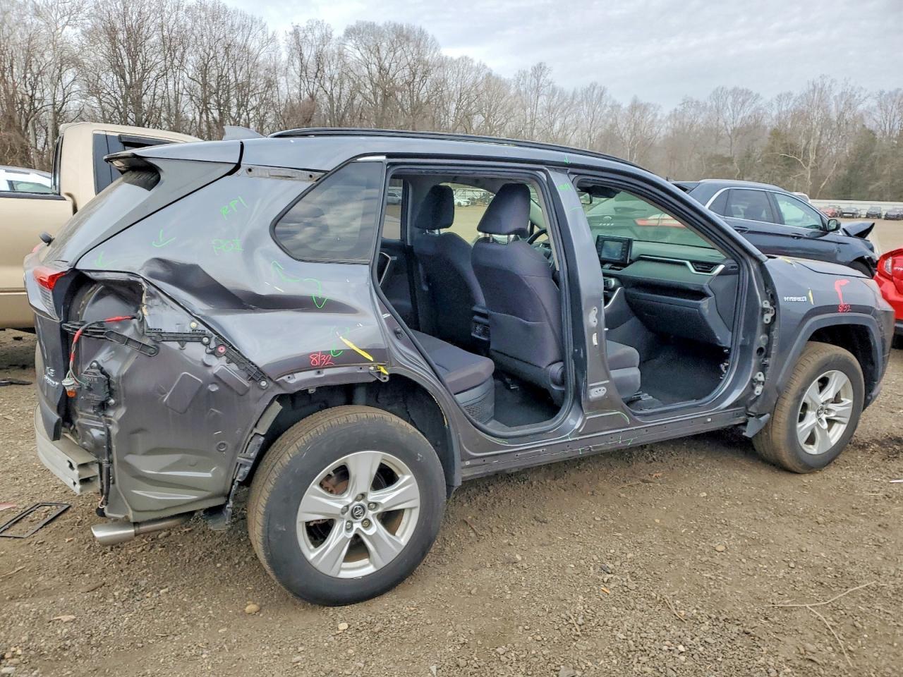 2019 TOYOTA RAV4