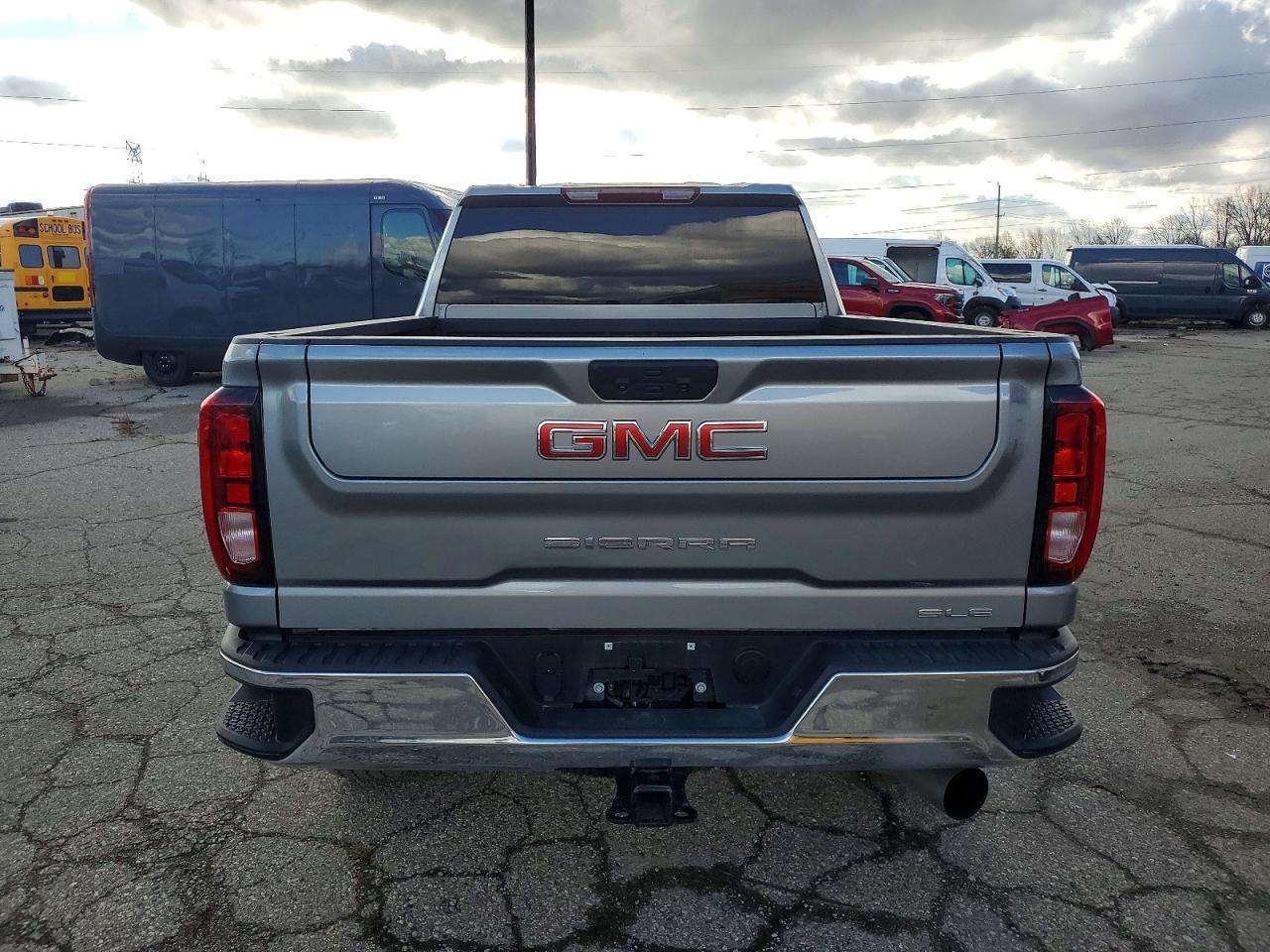 2024 GMC Sierra