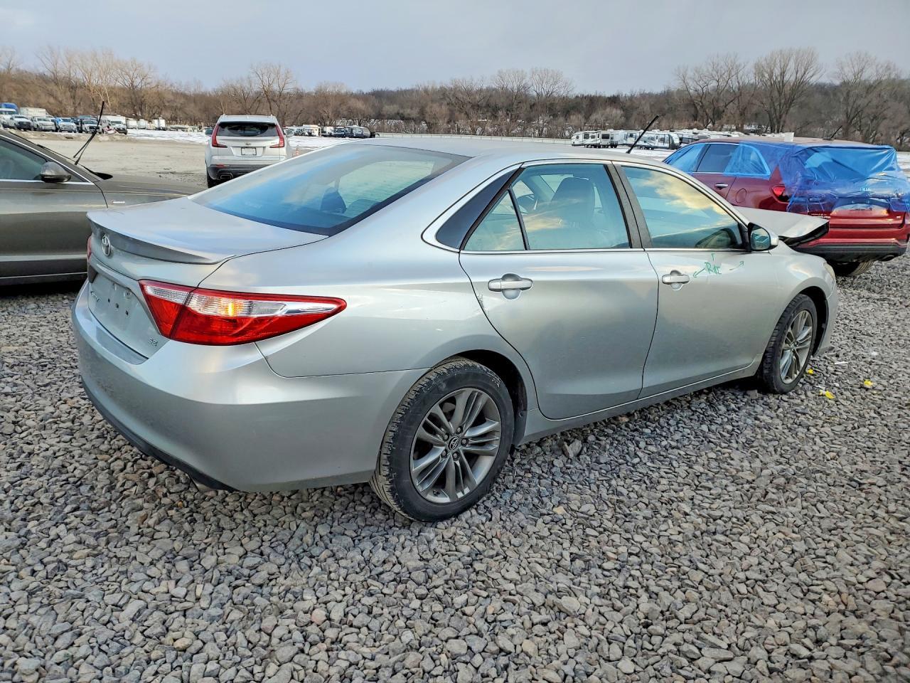 2015 TOYOTA CAMRY