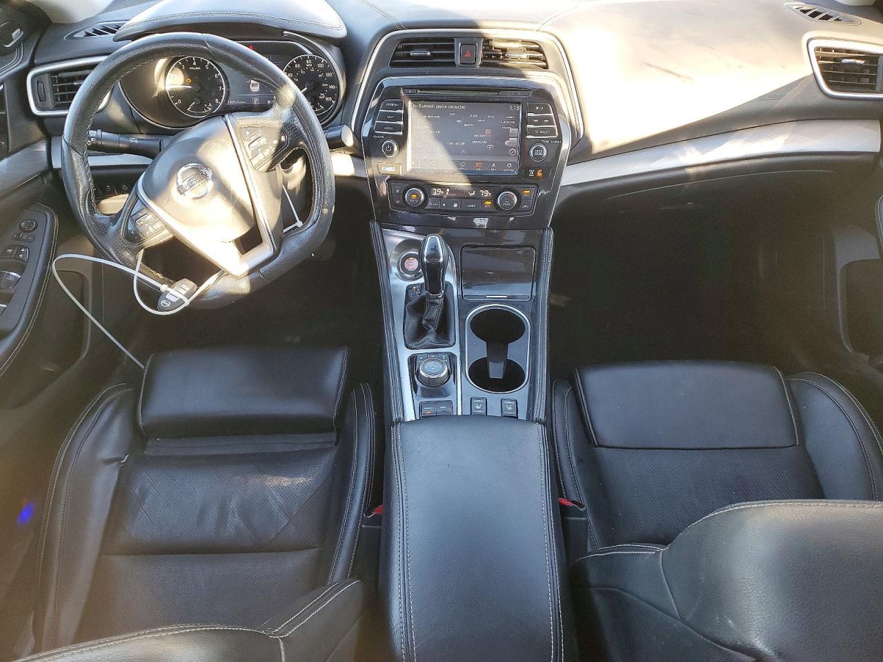 2017 NISSAN Maxima
