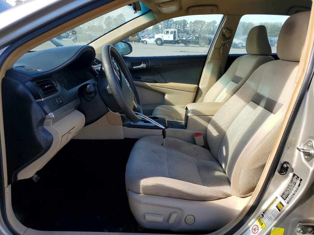 2014 TOYOTA CAMRY