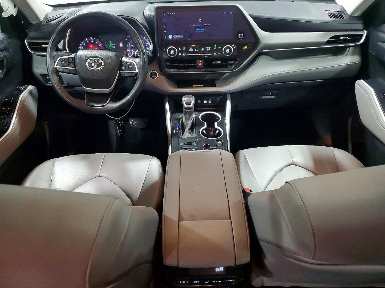 2024 TOYOTA HIGHLANDER