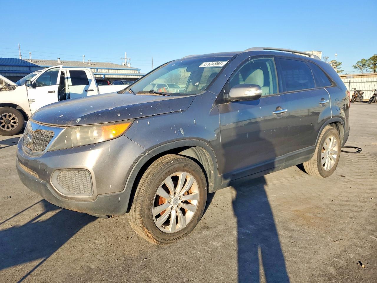 2011 KIA SORENTO