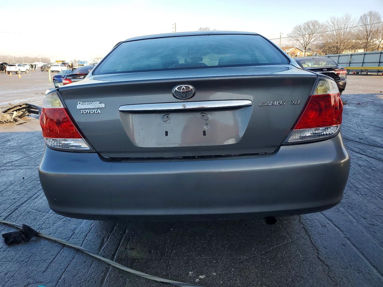2005 TOYOTA CAMRY