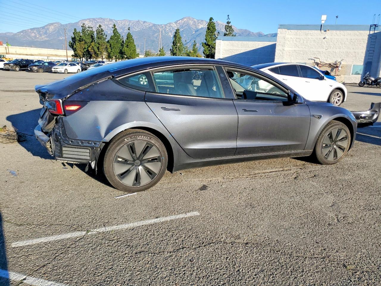 2024 TESLA MODEL 3
