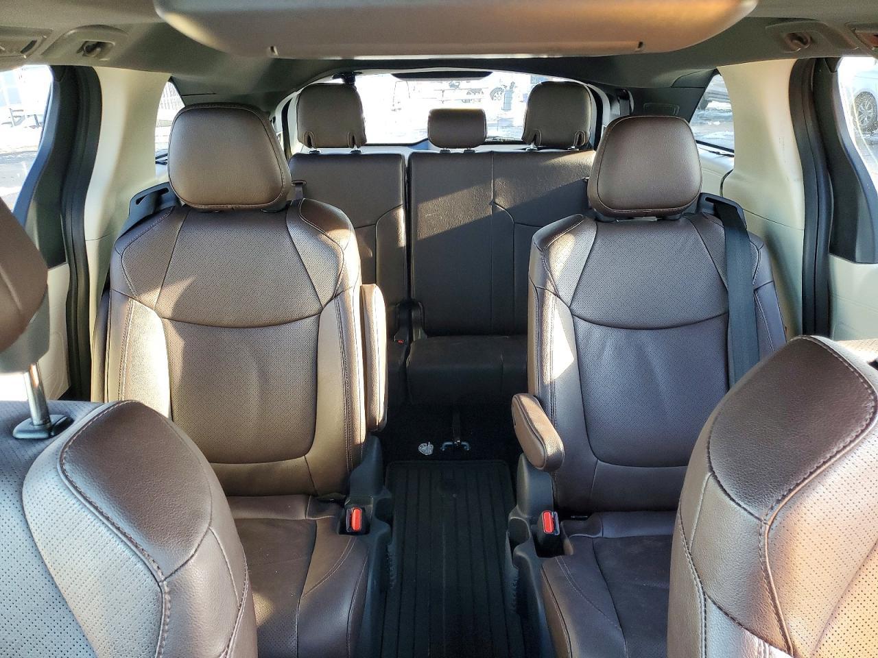 2023 TOYOTA SIENNA