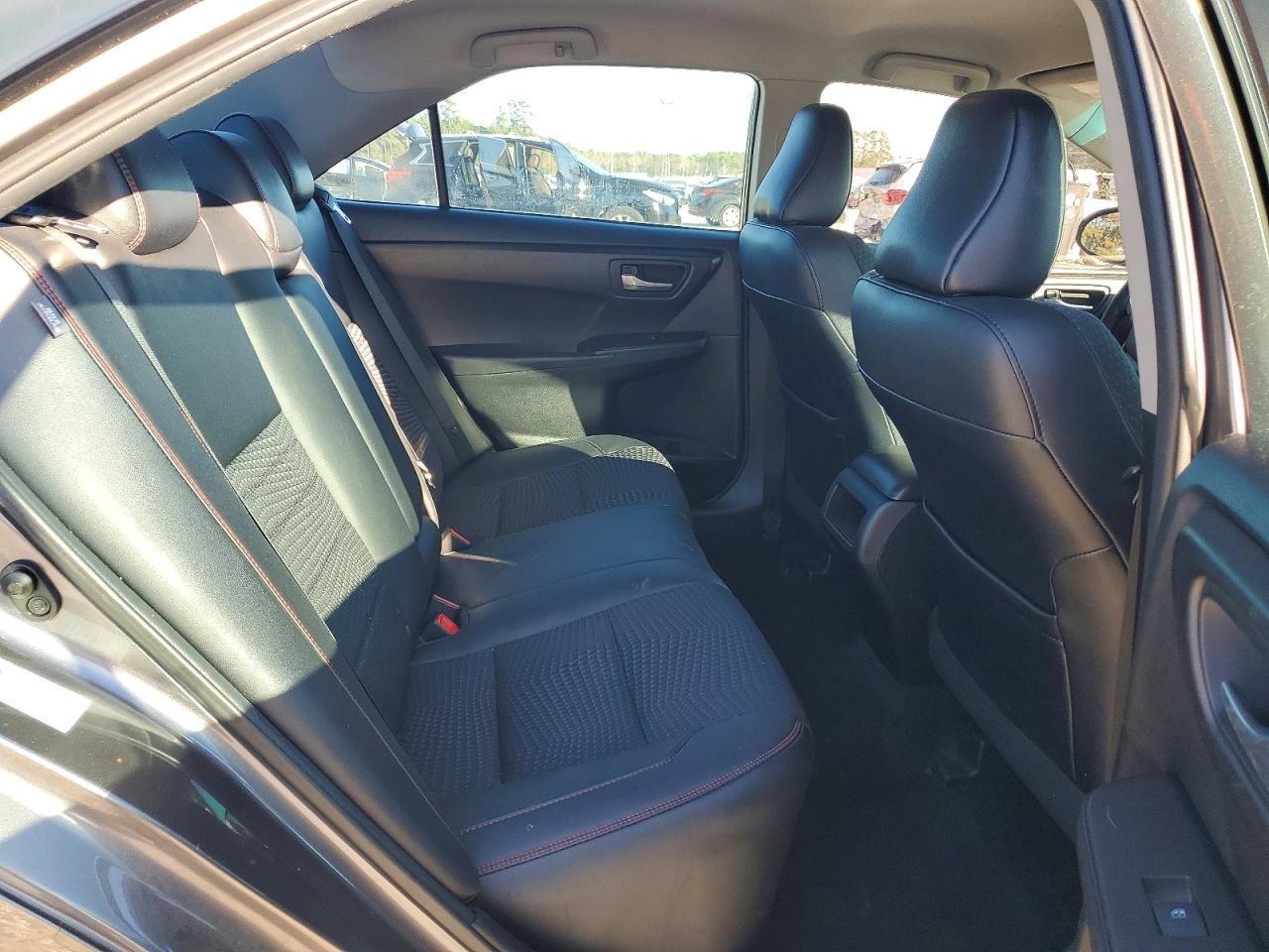 2015 TOYOTA CAMRY