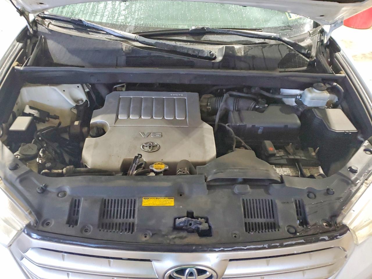 2013 TOYOTA HIGHLANDER