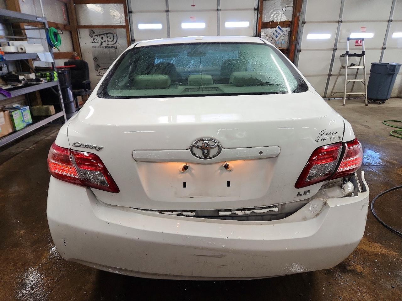 2011 TOYOTA CAMRY