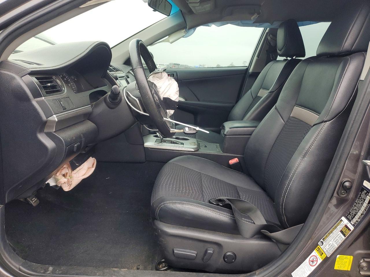 2014 TOYOTA CAMRY