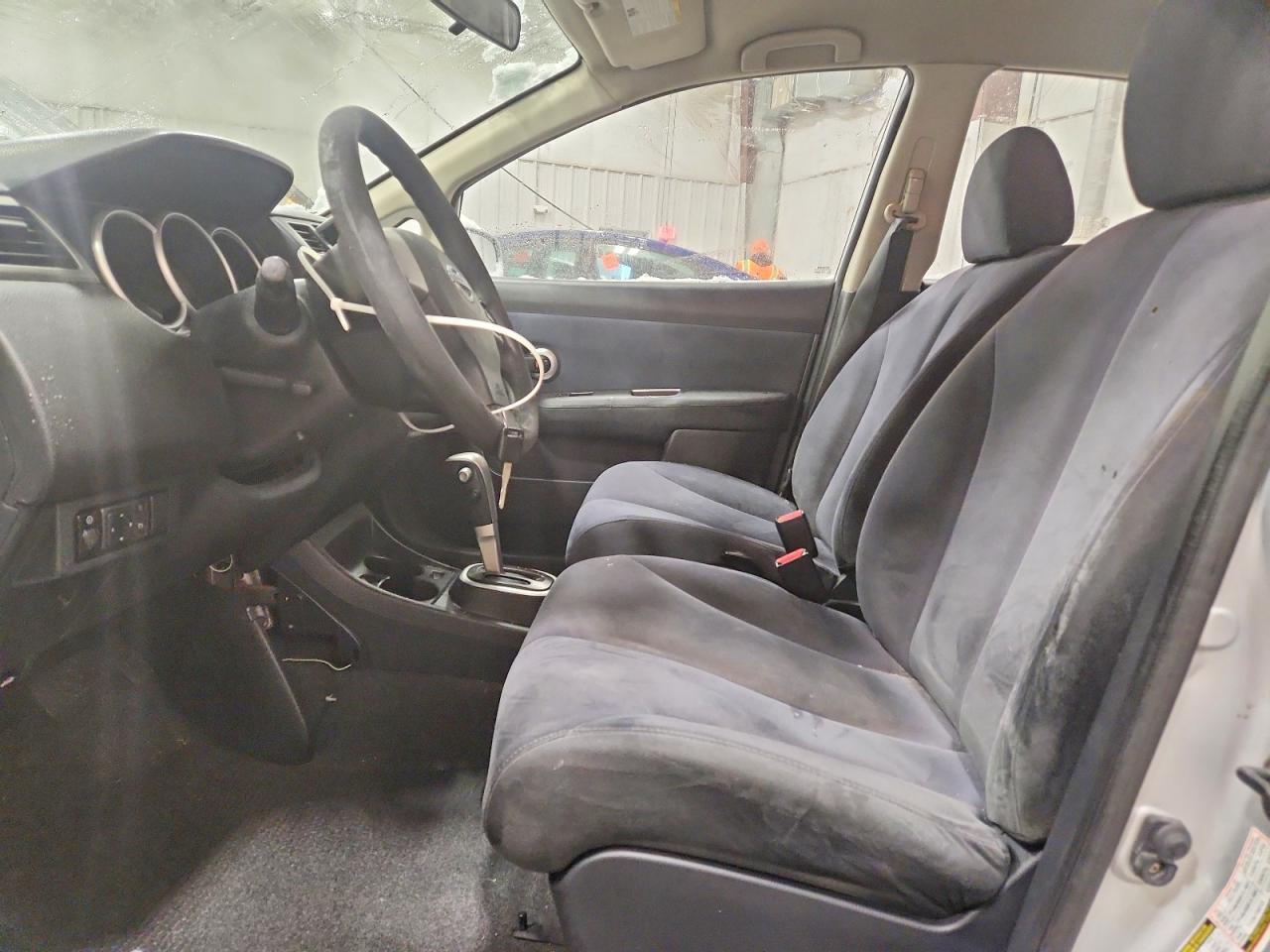 2009 NISSAN VERSA