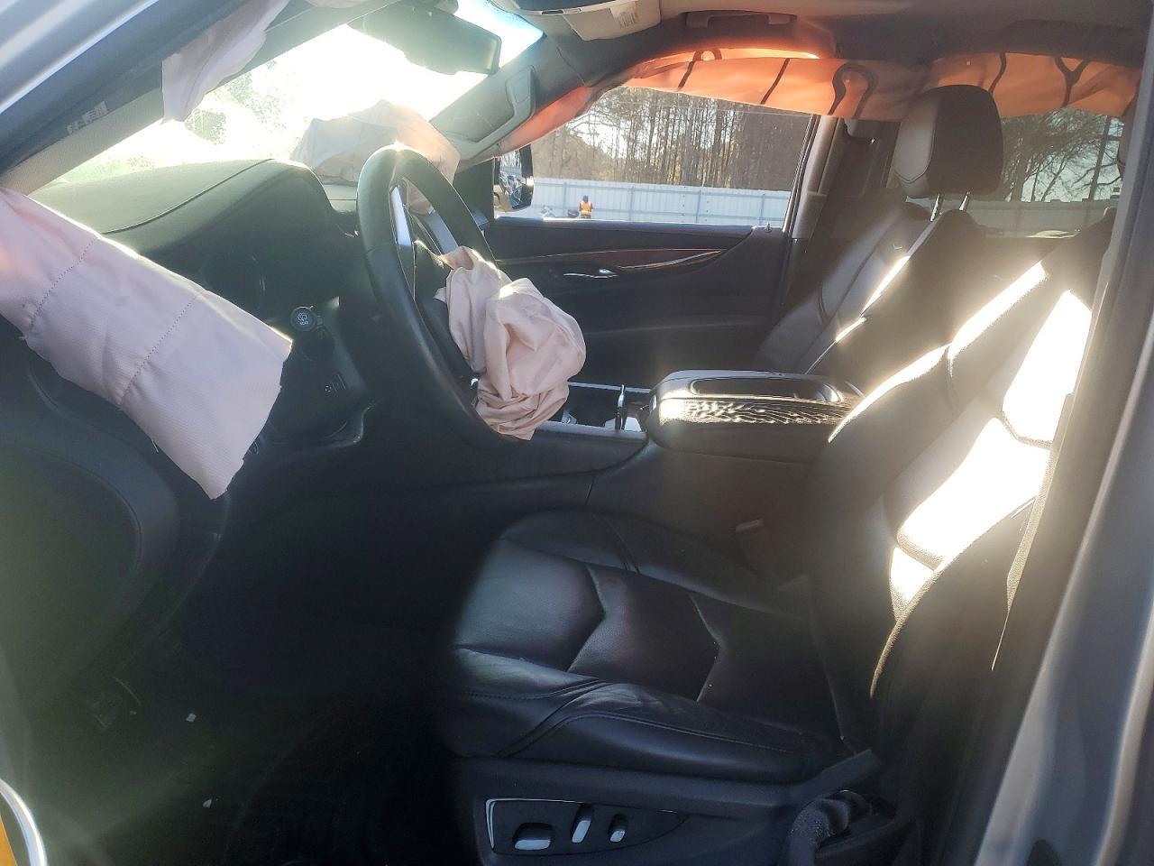2016 CADILLAC Escalade ESV