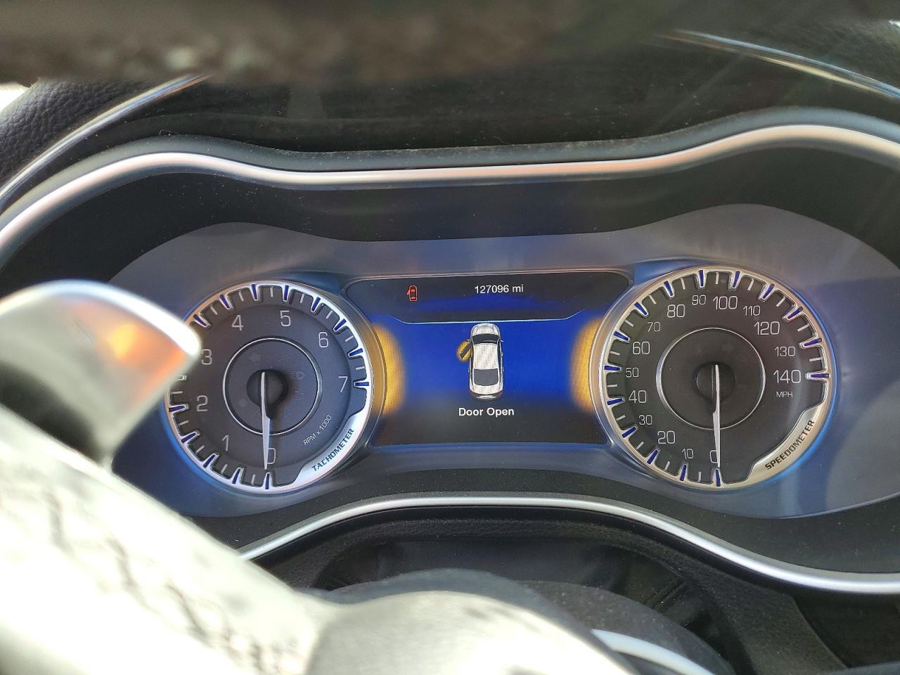 2015 CHRYSLER 200