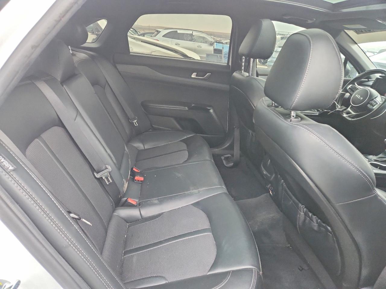 2023 KIA K5
