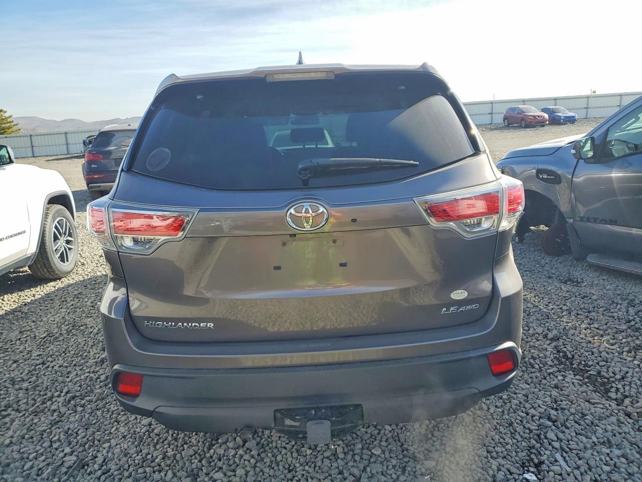 2015 TOYOTA HIGHLANDER