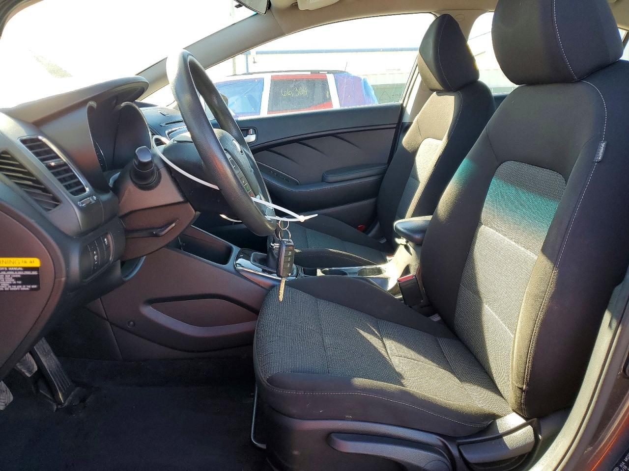 2017 KIA FORTE