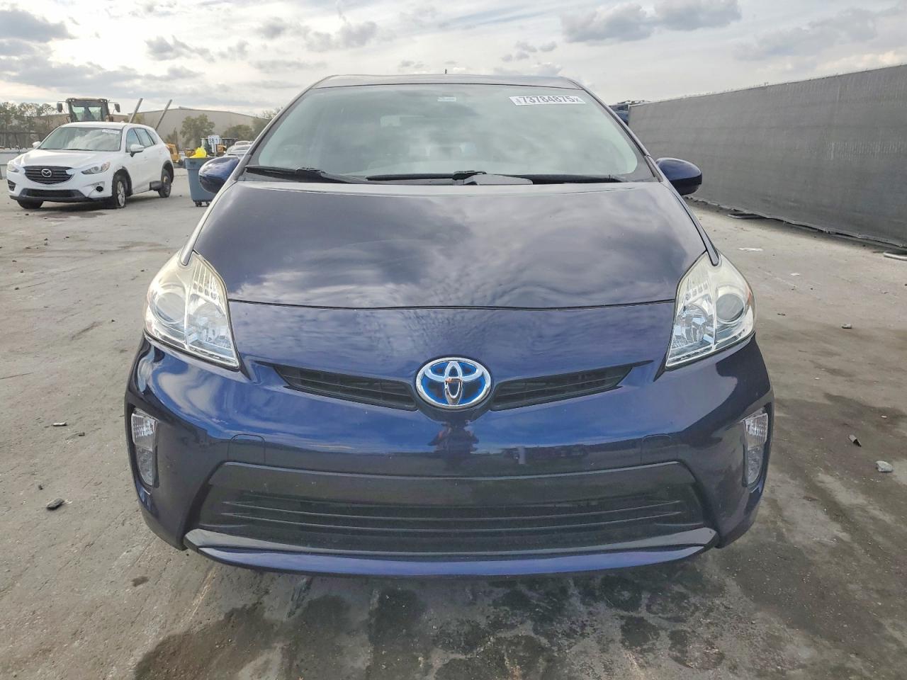 2015 TOYOTA PRIUS