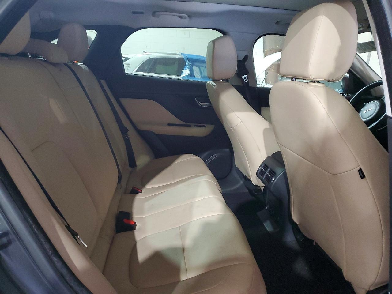 2017 JAGUAR F-Pace