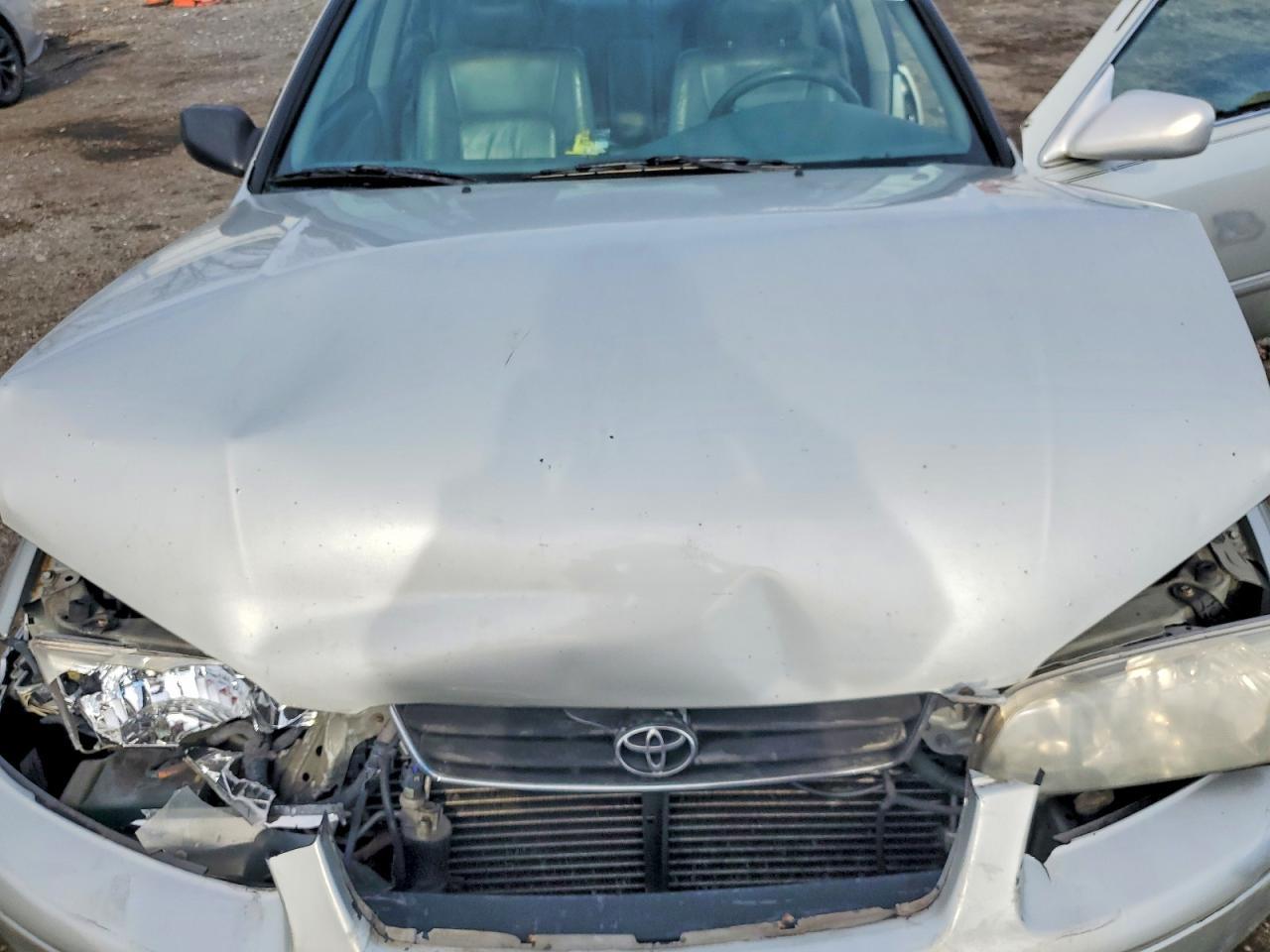 2001 TOYOTA CAMRY