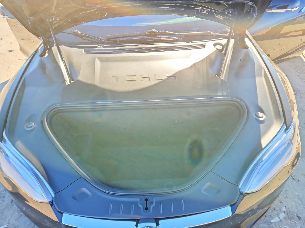 2020 TESLA MODEL S