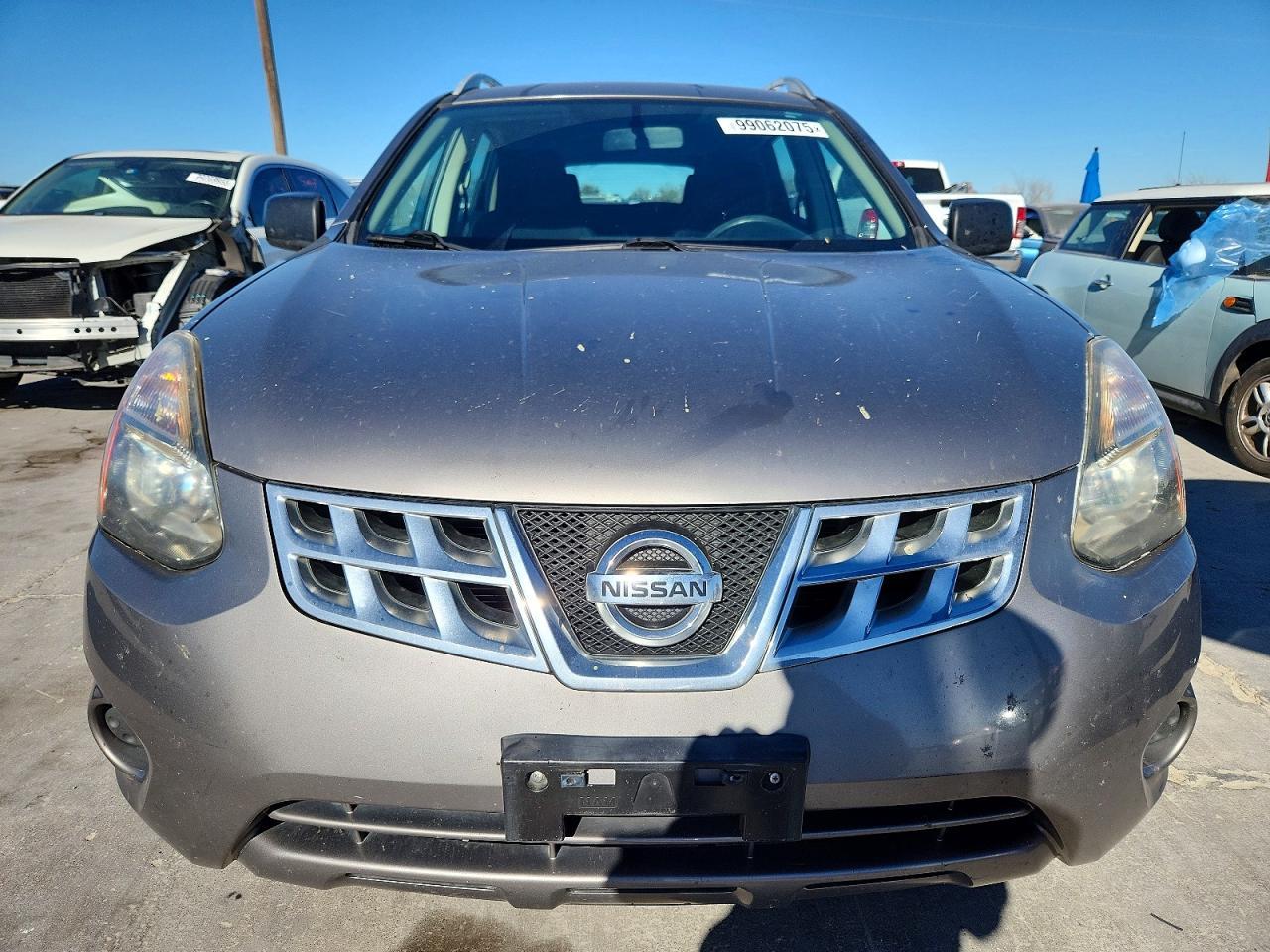 2015 NISSAN ROGUE
