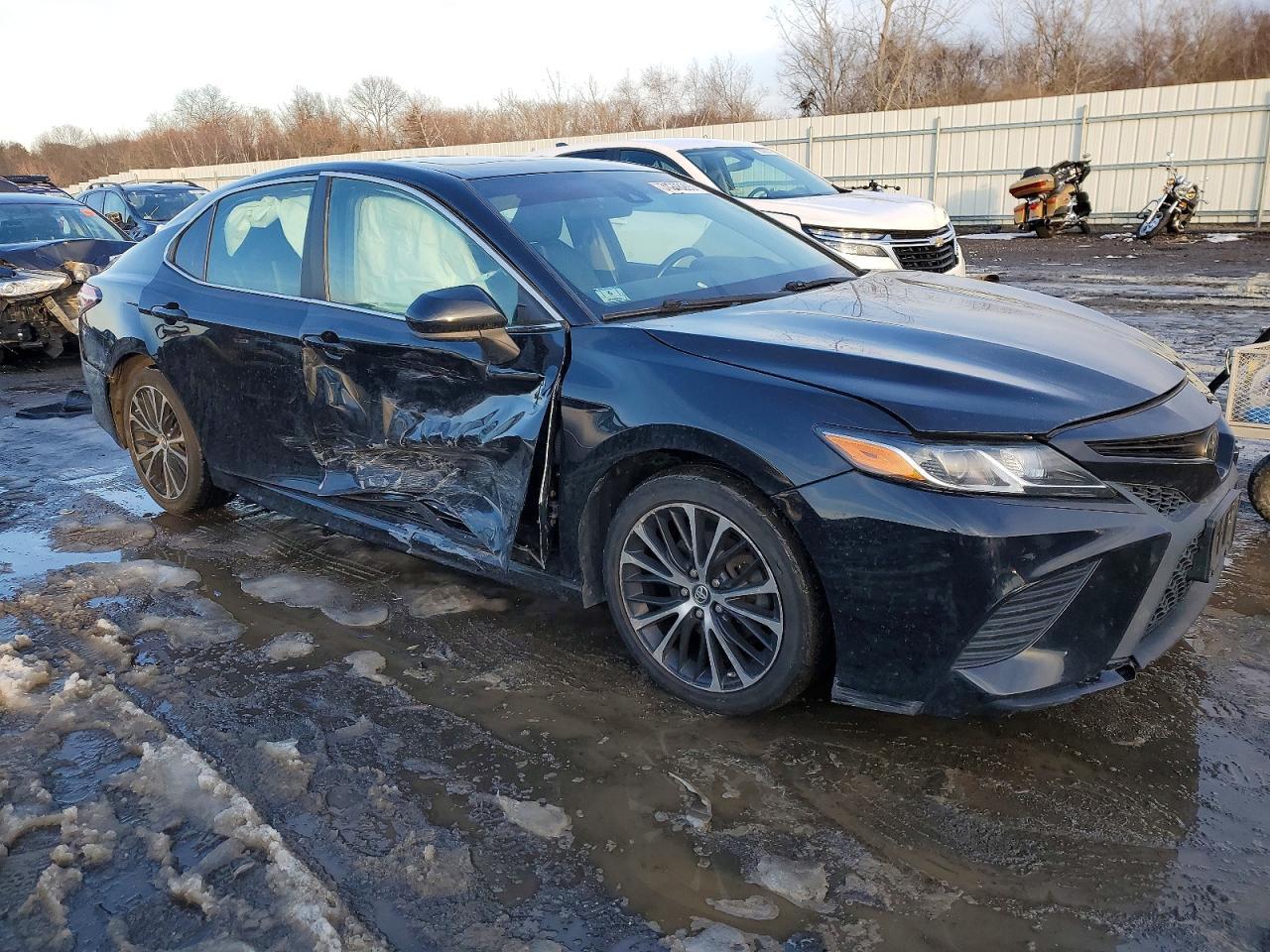 2019 TOYOTA CAMRY