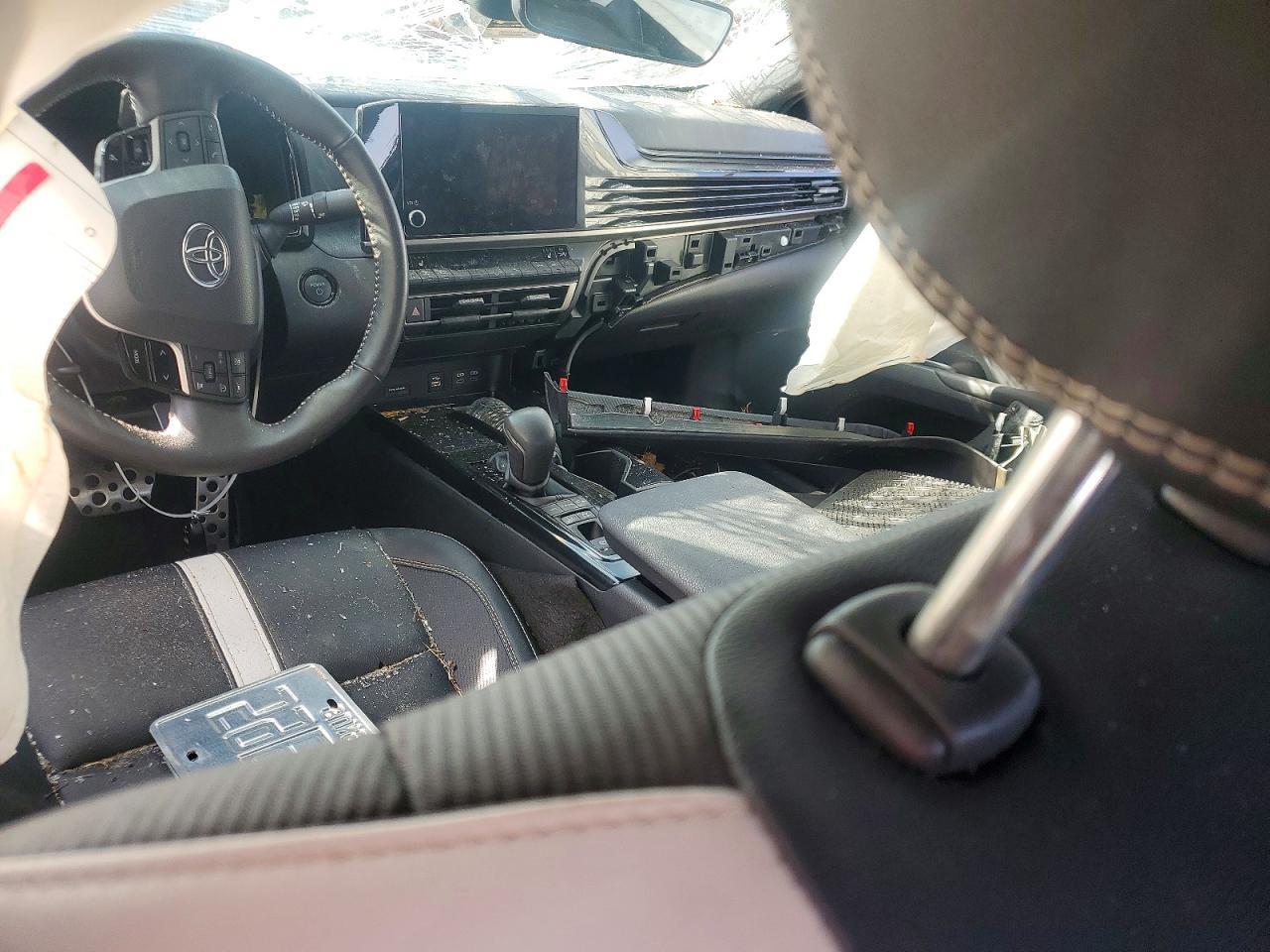 2025 TOYOTA CAMRY