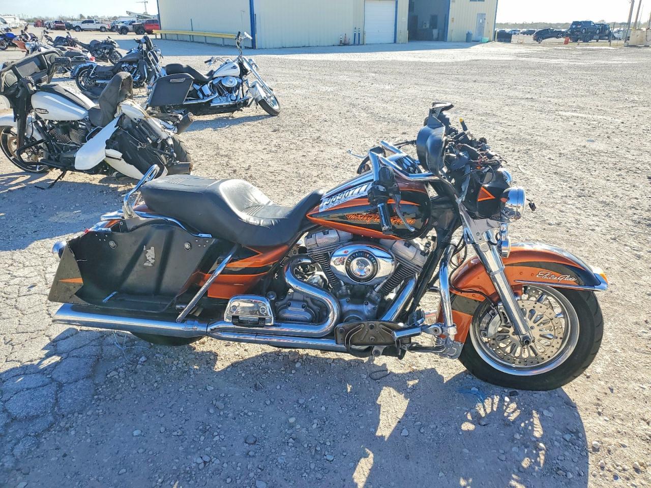2008 HARLEY-DAVIDSON FLHT