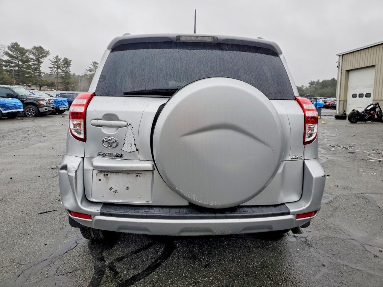 2011 TOYOTA RAV4