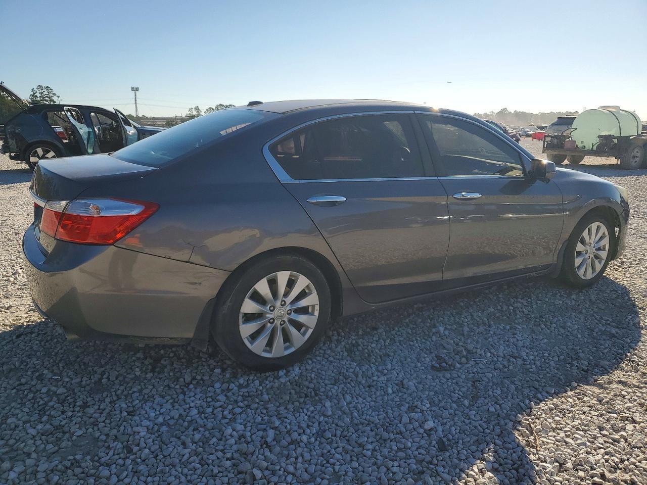 2015 HONDA ACCORD