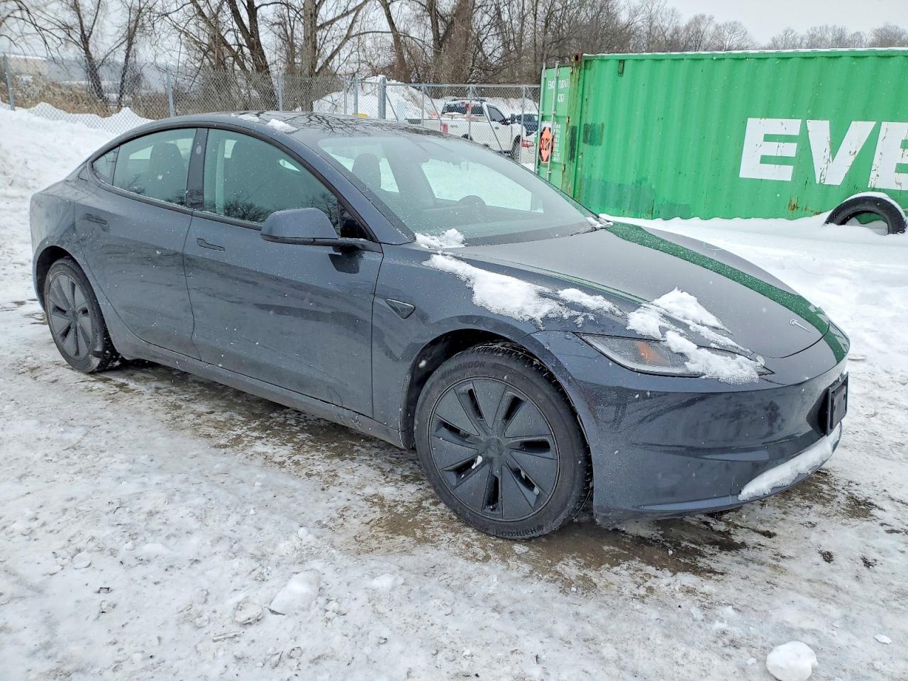 2025 TESLA MODEL 3
