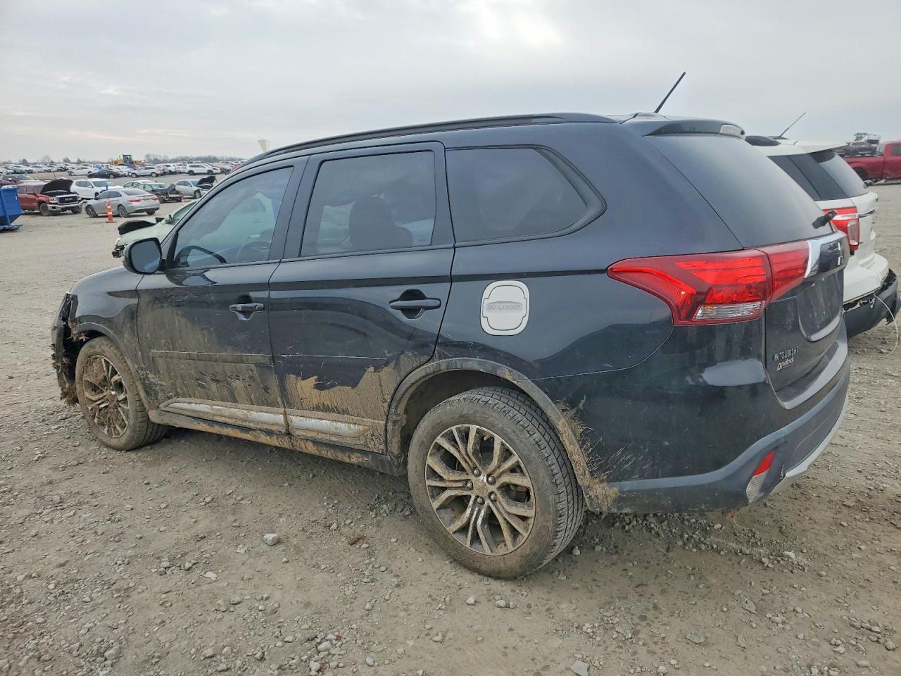2016 MITSUBISHI outlander