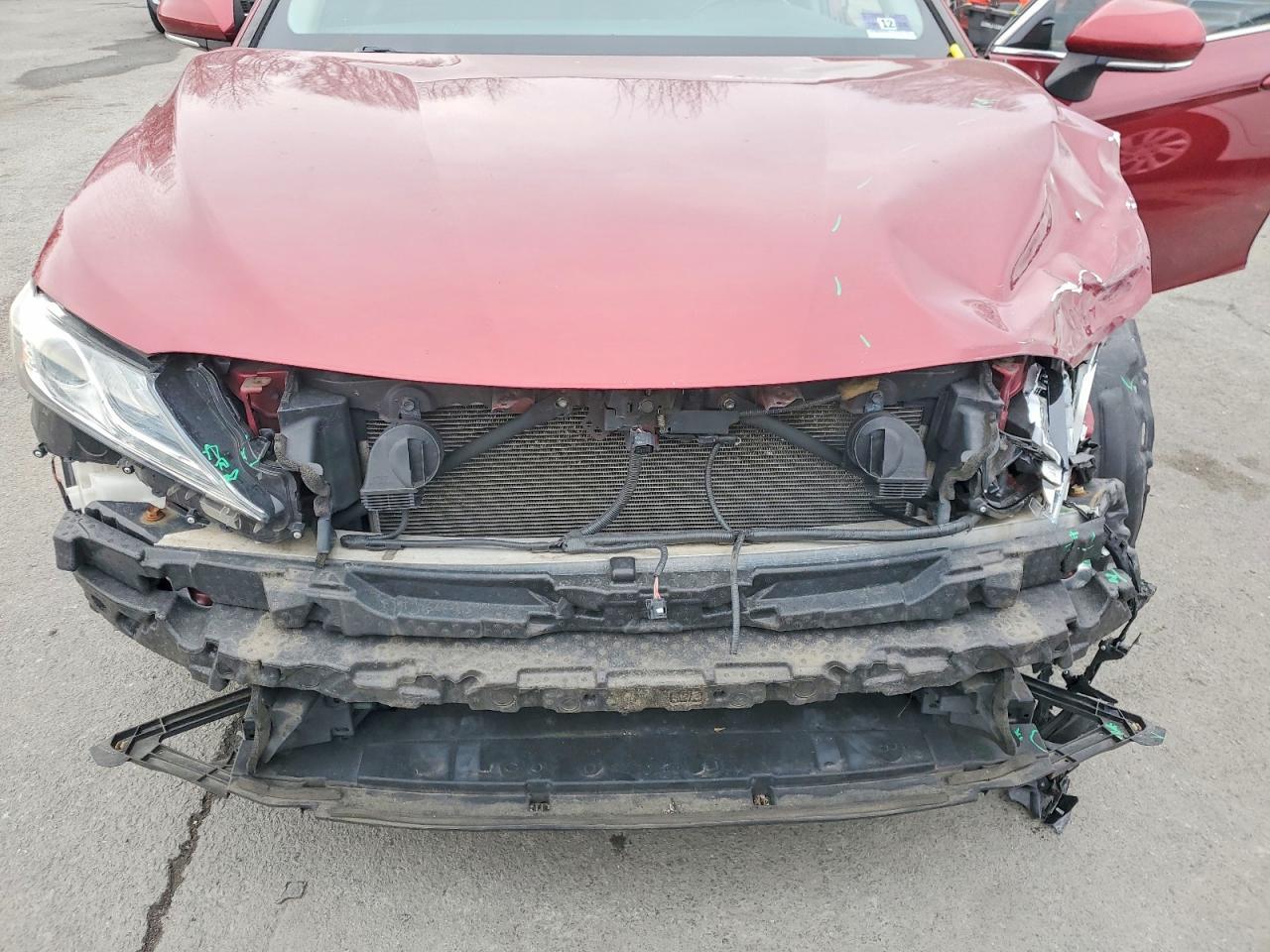 2018 TOYOTA CAMRY