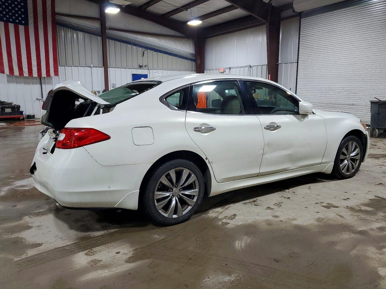 2012 INFINITI M37