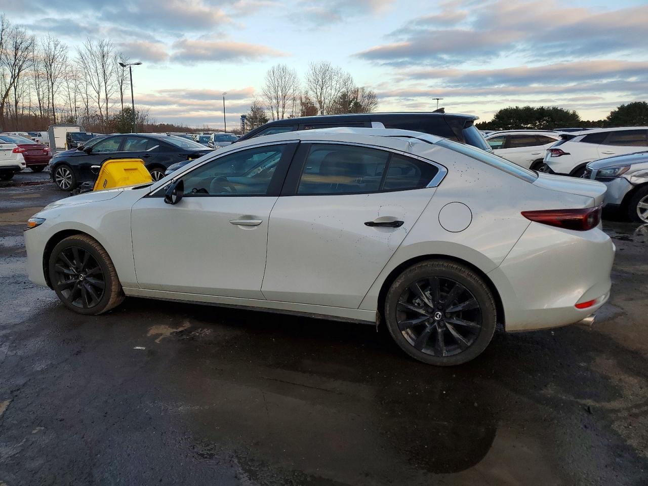2025 MAZDA 3