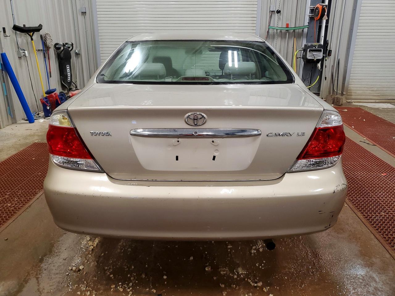2005 TOYOTA CAMRY