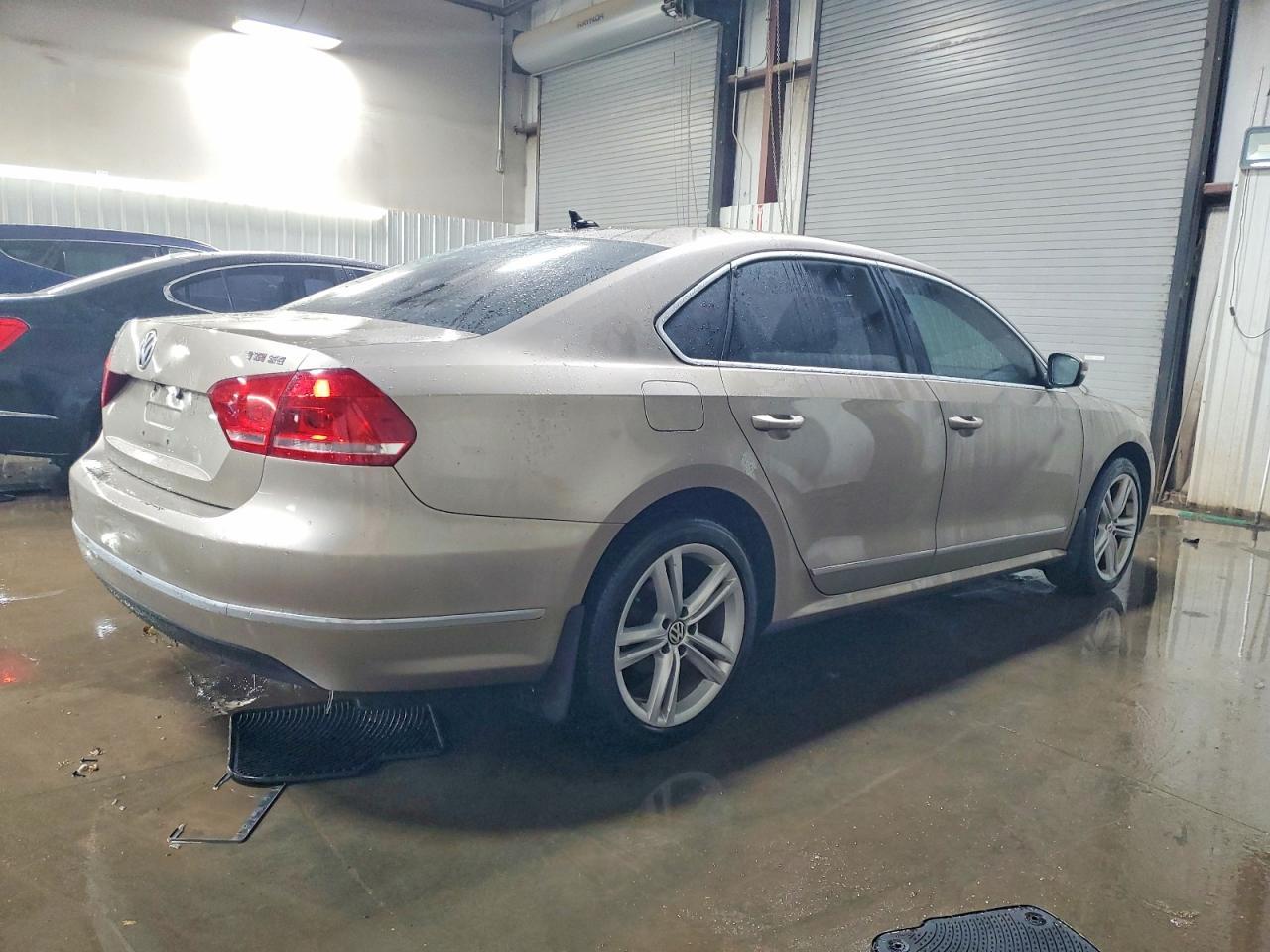 2015 VOLKSWAGEN Passat