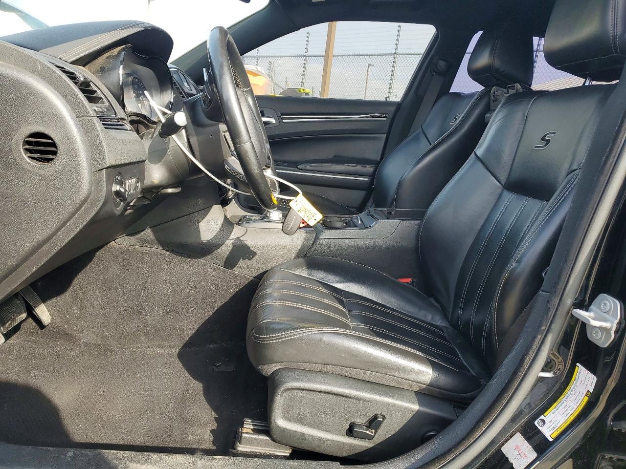 2019 CHRYSLER 300