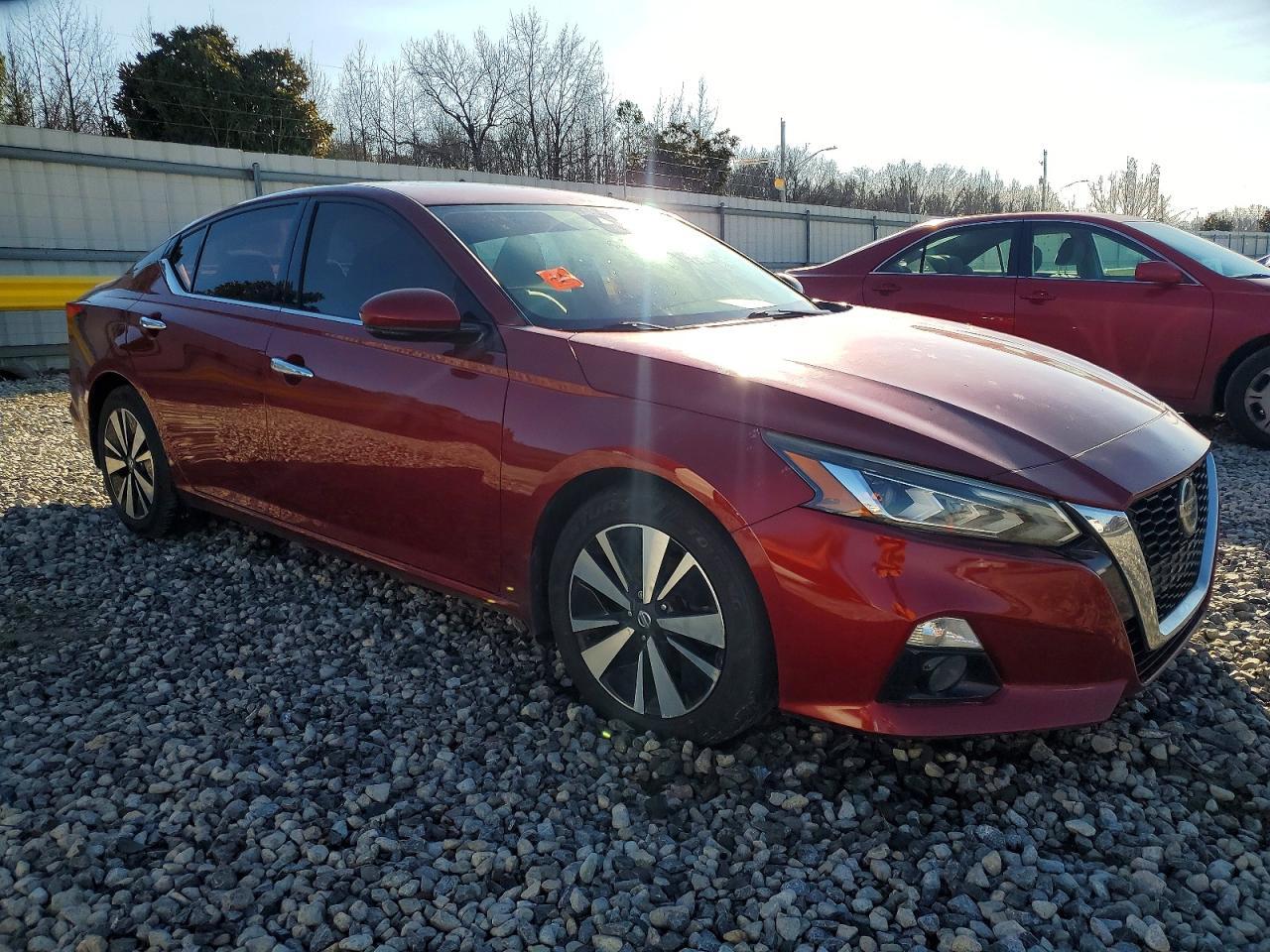 2019 NISSAN ALTIMA