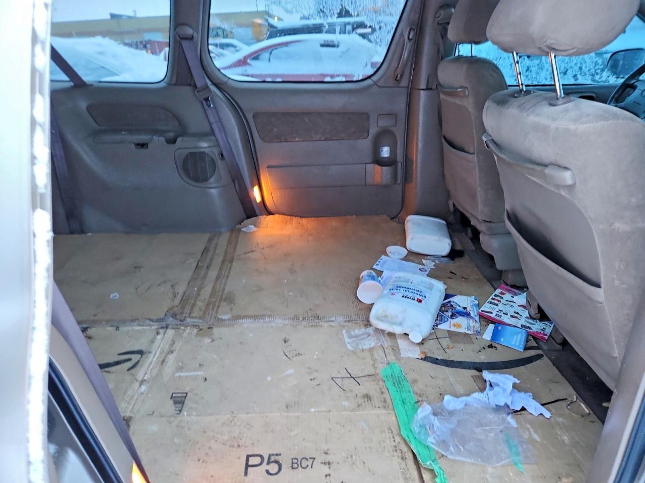 2003 TOYOTA SIENNA