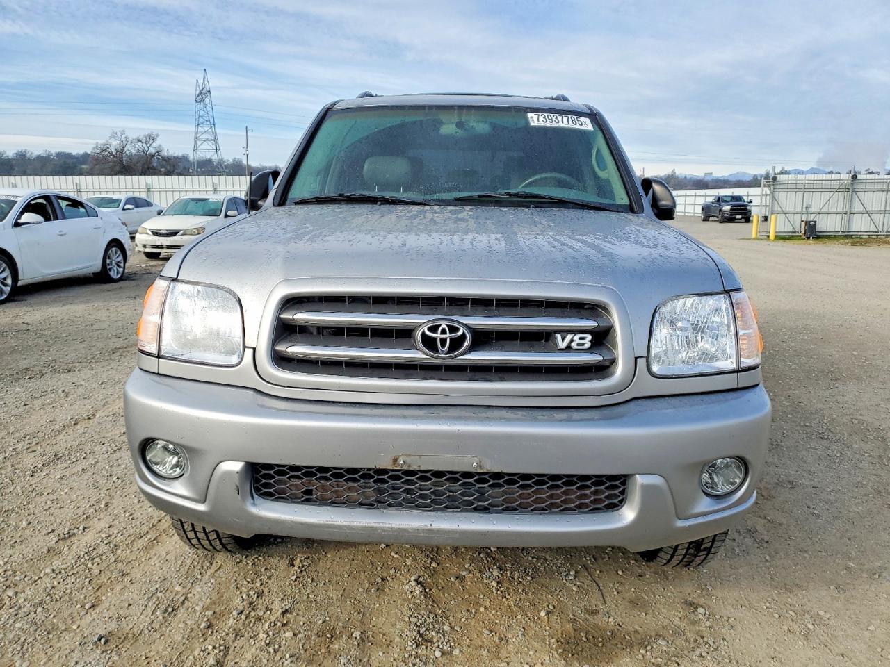 2004 TOYOTA Sequoia