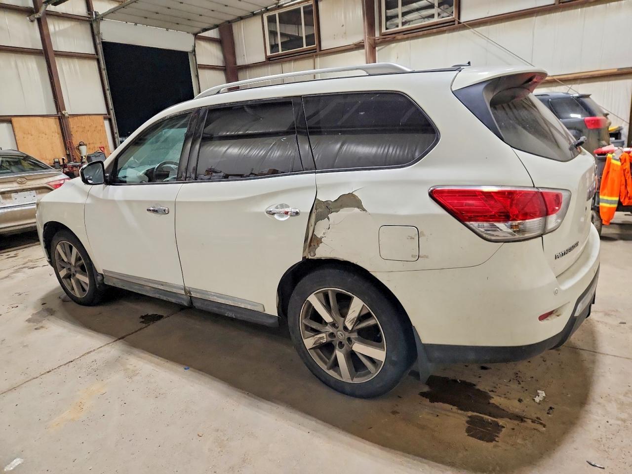 2014 NISSAN PATHFINDER