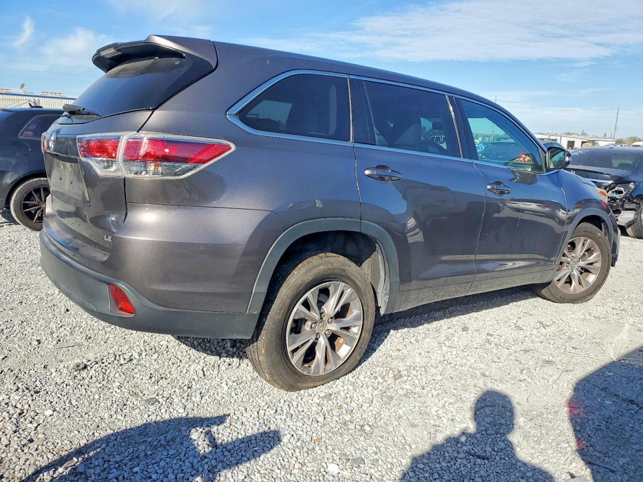 2015 TOYOTA HIGHLANDER