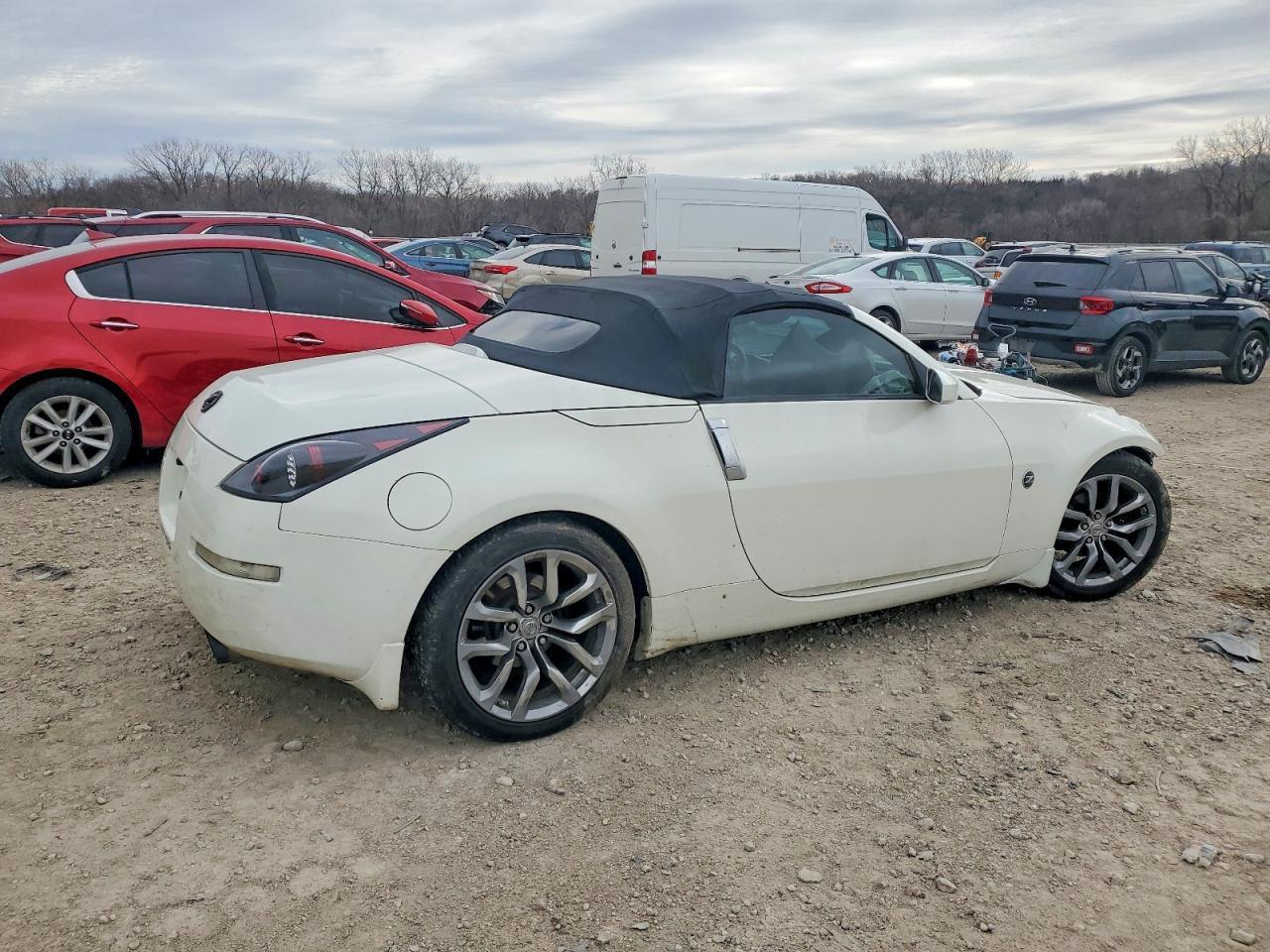 2004 NISSAN 350Z