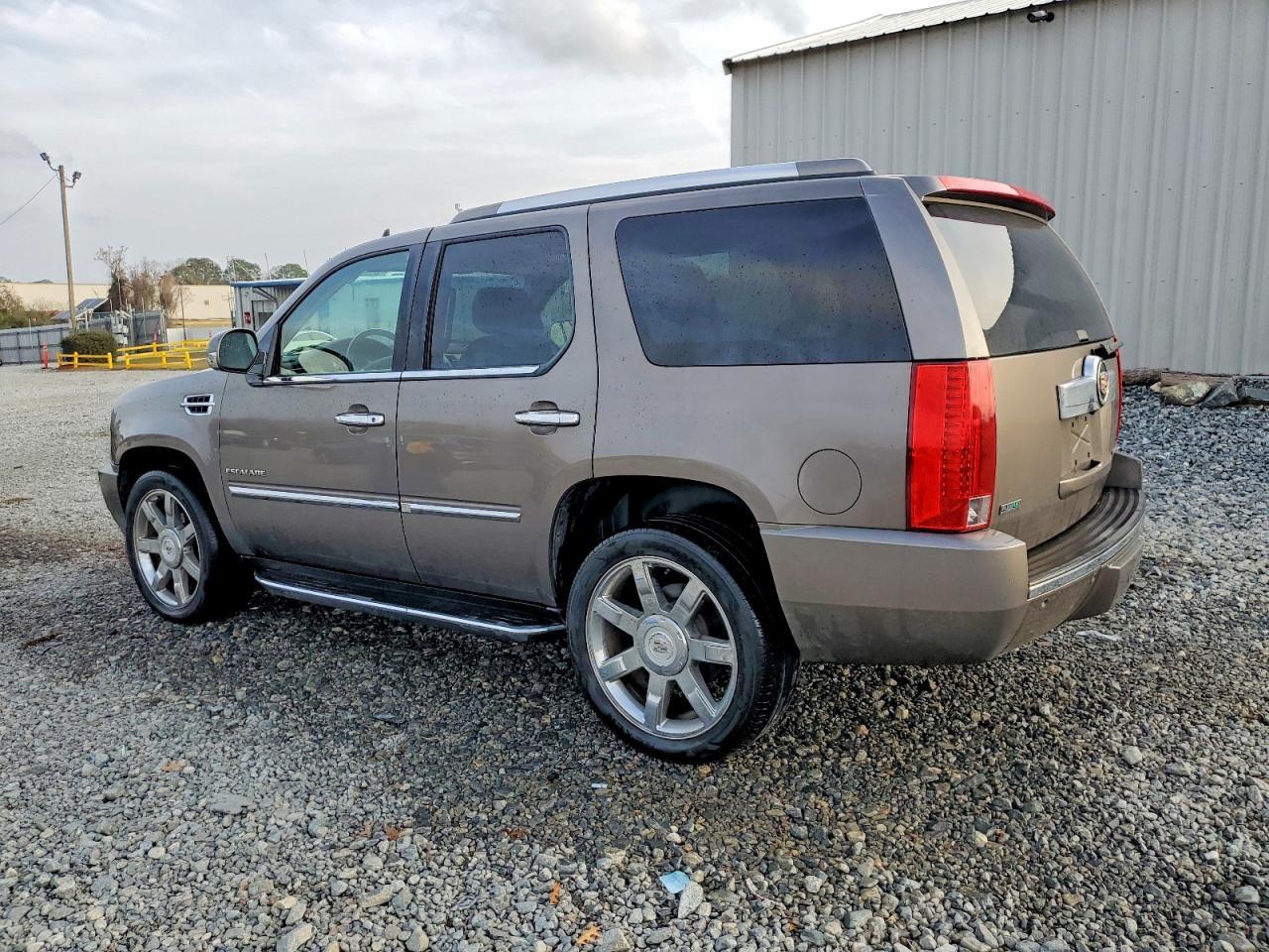 2012 CADILLAC ESCALADE