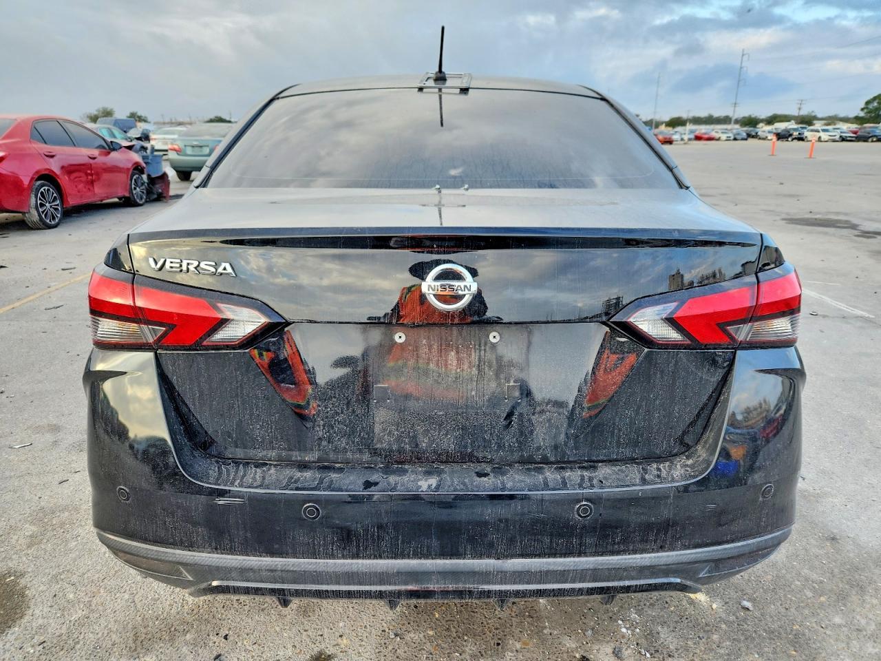 2021 NISSAN VERSA