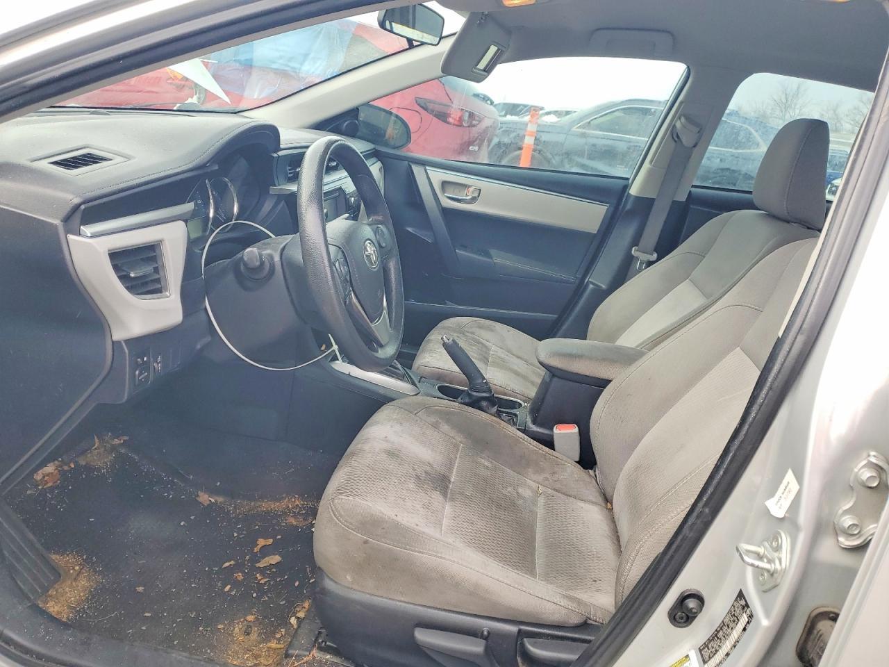 2015 TOYOTA COROLLA