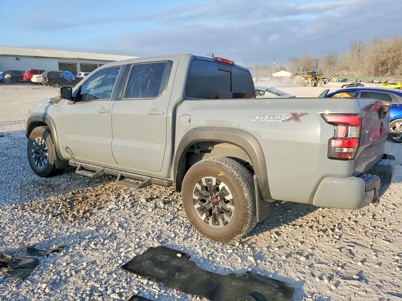 2024 NISSAN Frontier
